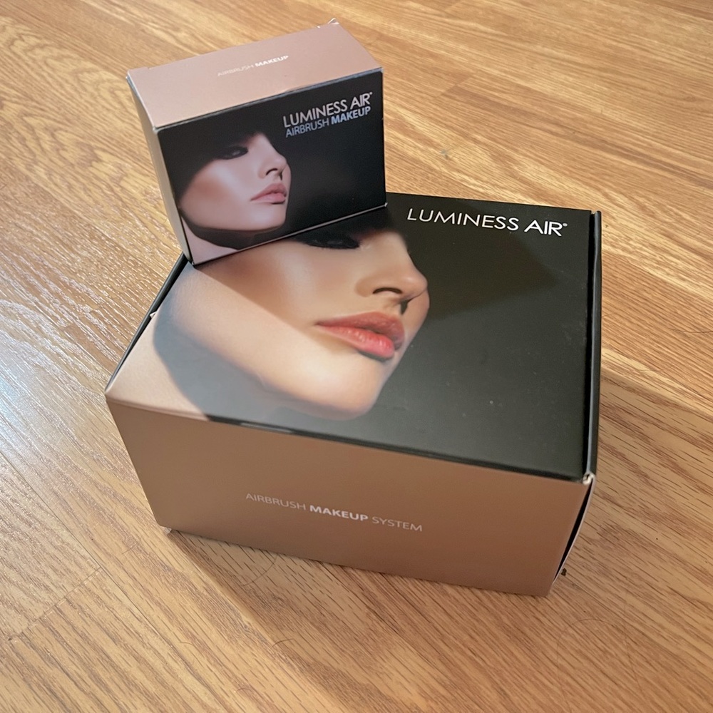 Luminescent Air with Fair makeup